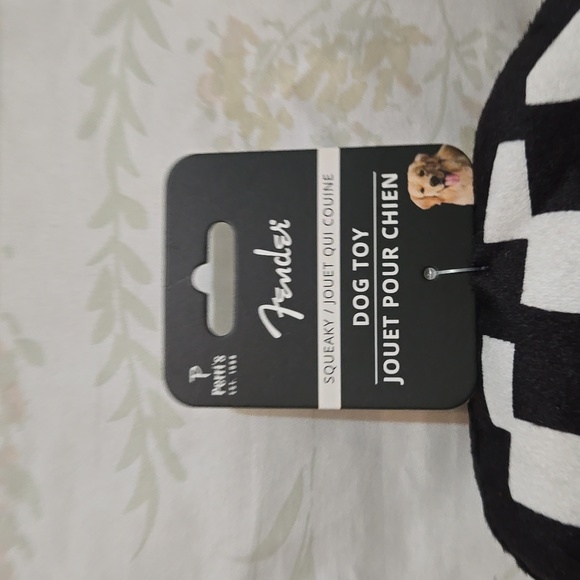 Dog Heart Shaped Plushy Toy - Picture 3 of 3